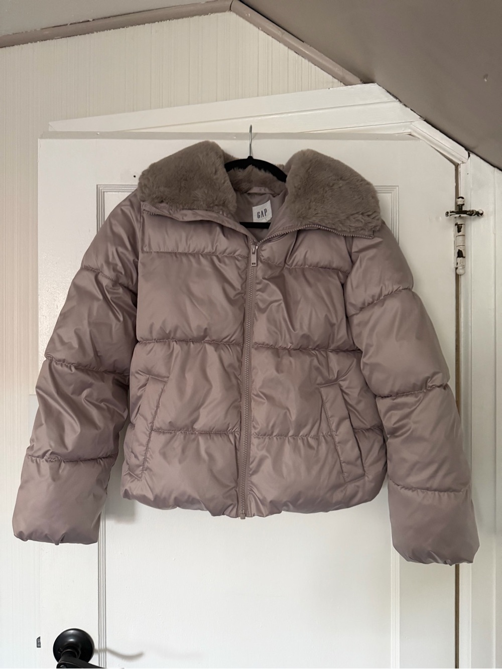 GAP Factory Women's Light Taupe Puffer Coat with Faux Fur Collar